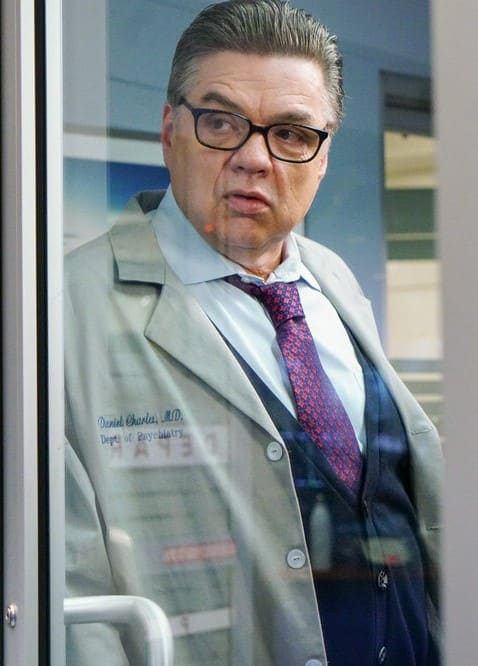 Charles Checks In - Tall - Chicago Med Season 5 Episode 3