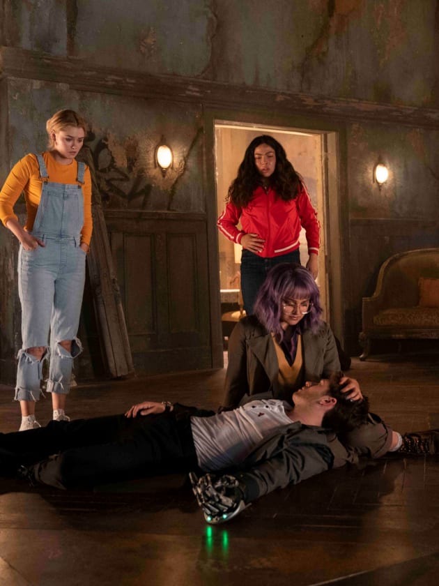 Marvel's Runaways Season 3 Episode 10 Review Cheat the