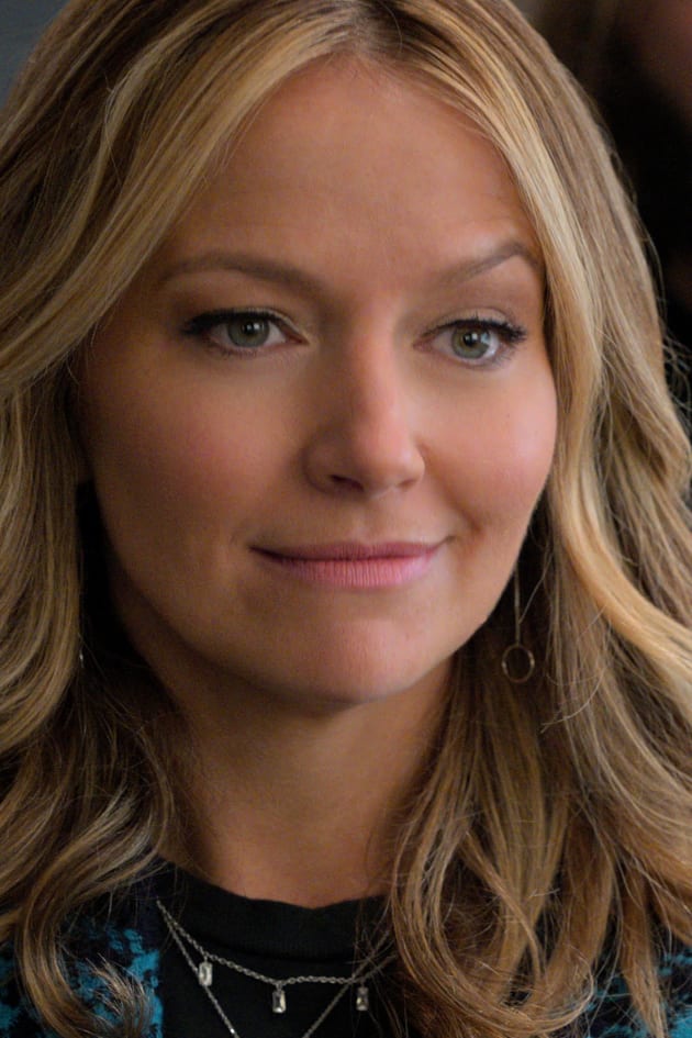Lorna The Lincoln Lawyer Season 2 Episode 6 TV Fanatic