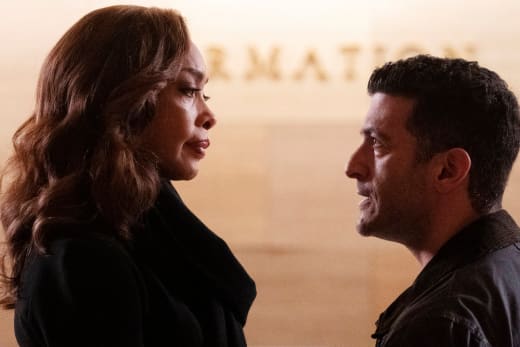 Jessica Questions Nick - Pearson Season 1 Episode 4