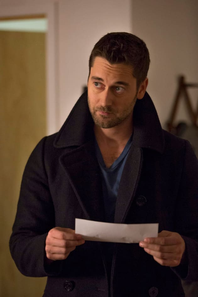 Tom Goes Undercover - The Blacklist: Redemption