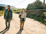 Trying to Connect - Fear the Walking Dead