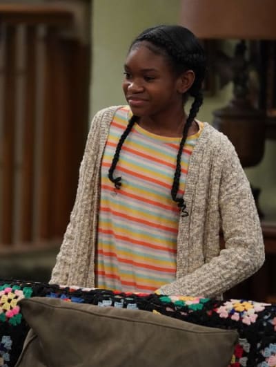 Mary Sees It All - The Conners Season 3 Episode 10