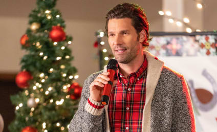 Aaron O'Connell Talks Lifetime's Blending Christmas, Working with The Brady Bunch!
