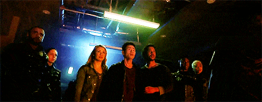 The Group Watching The Fire - The 100 Season 5 Episode 10