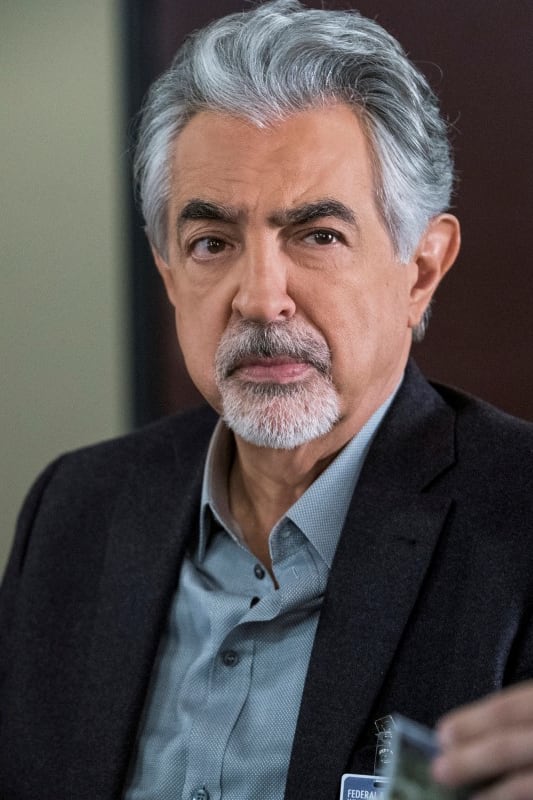 Criminal minds season top 15 episode 1 online