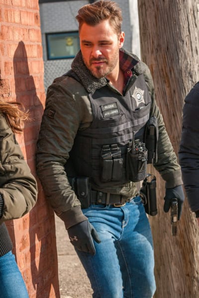 Chicago pd season 4 episode 8 watch online cheap