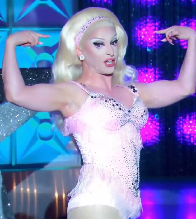 Miz Cracker Variety Show Rupauls Drag Race All Stars Season 5 Episode 1 Tv Fanatic 1498