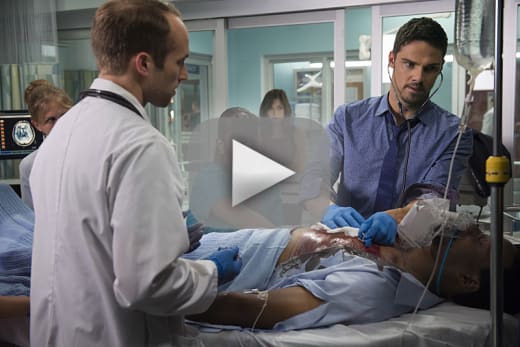 Beauty And The Beast Season 3 Episode 1 Review The Beast Of Wall Street Tv Fanatic