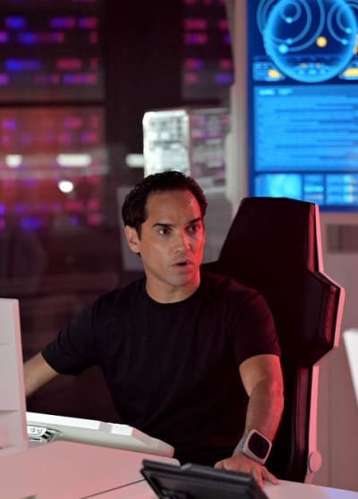 Lt. Lane at a Computer - The Ark Season 1 Episode 6