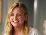 Rebounding - Grey's Anatomy Season 14 Episode 2
