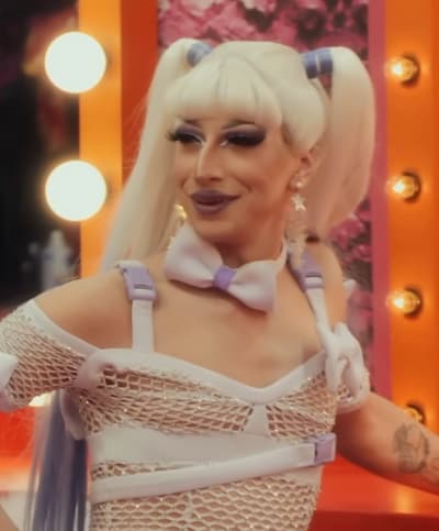 First Mirror Message - RuPaul's Drag Race Season 15 Episode 3