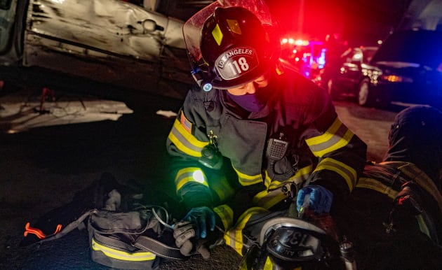 Chimney Helping Out - 9-1-1 Season 4 Episode 9