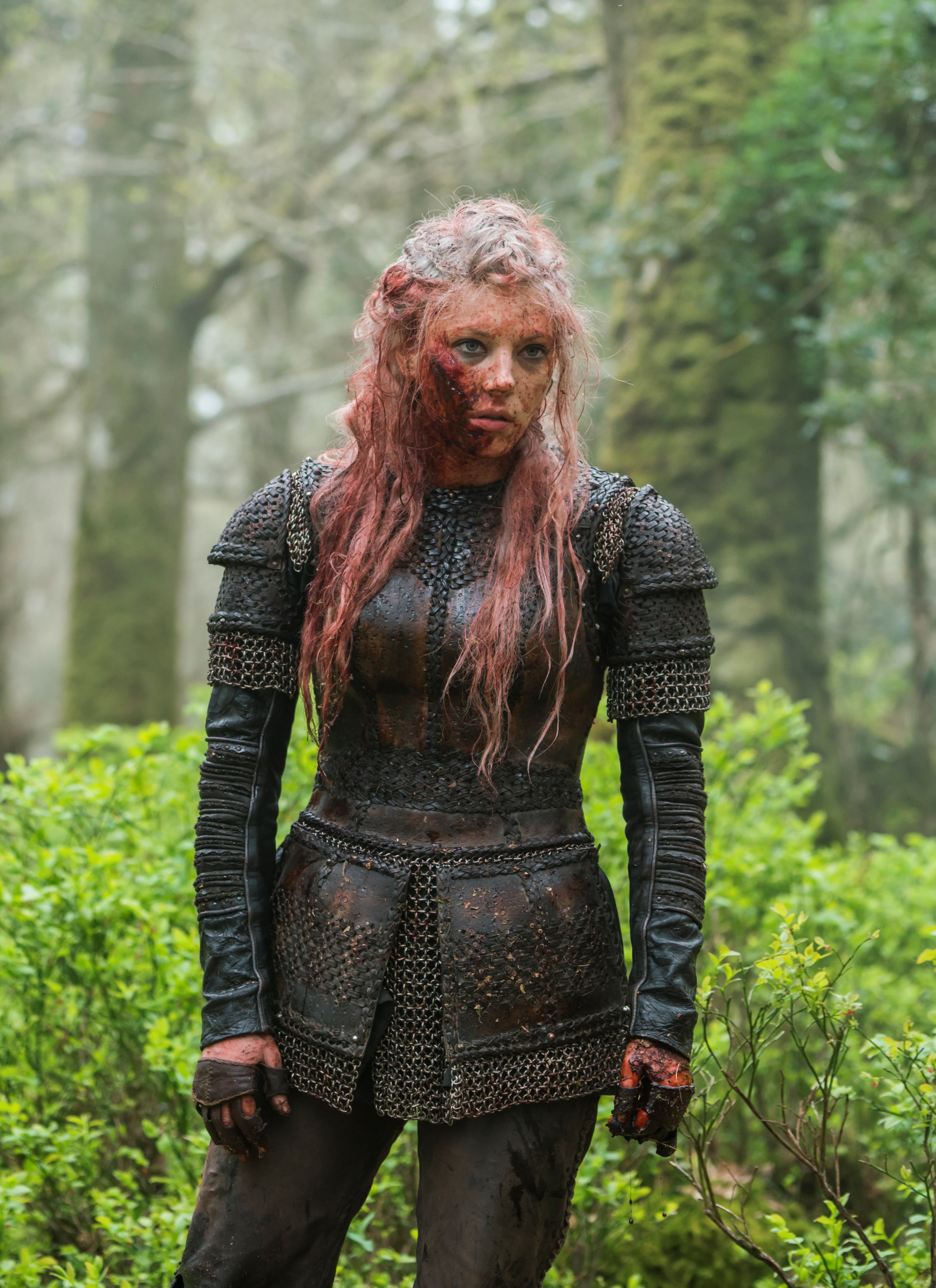 Bloody Lagertha Standing Vikings Season 5 Episode 19 TV Fanatic