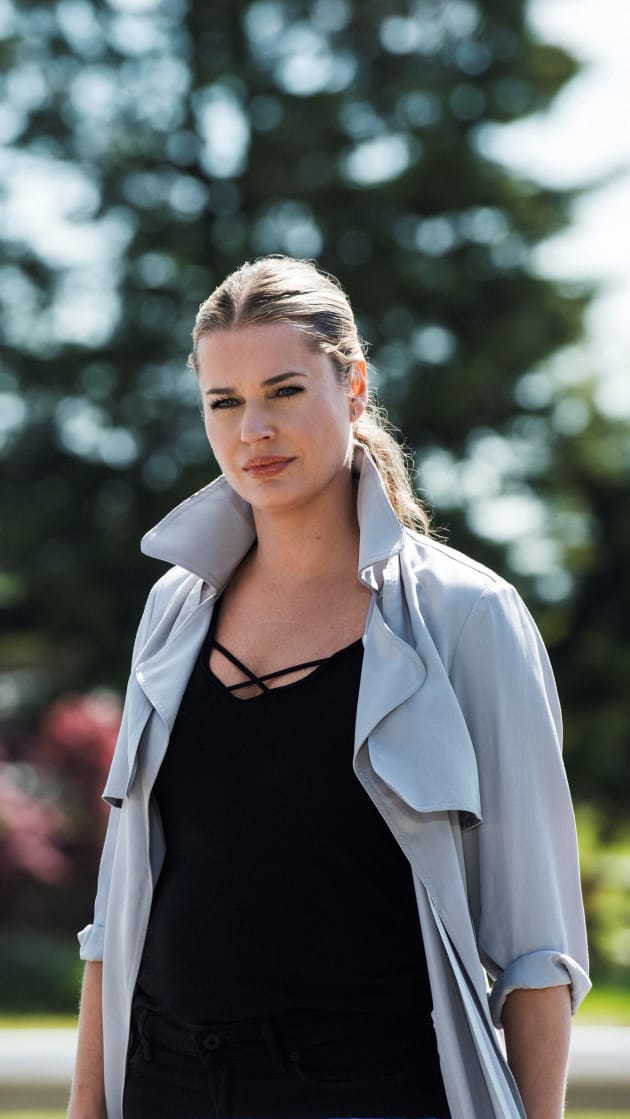Fearless Leader - The Librarians Season 4 Episode 2