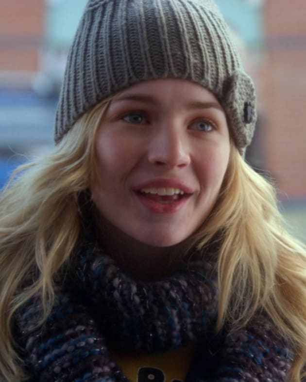 Lux Meets Her Biological Father - Life Unexpected