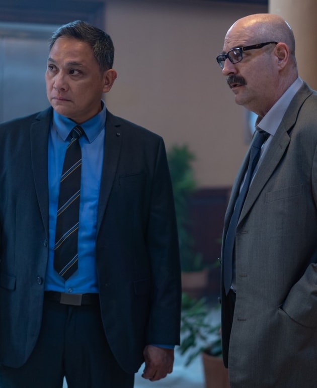 Almost Paradise Season 1 Episode 5 Review: Unbecalming - TV Fanatic