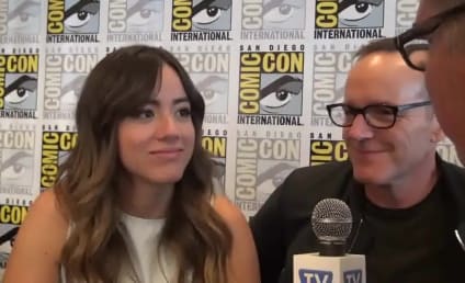 Agents of S.H.I.E.L.D. Stars Scoop Season 3, Sing TV Fanatic Theme Song