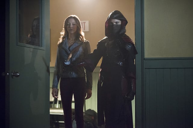 Stand Back - Arrow Season 3 Episode 16