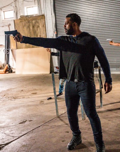 Put 'Em Down - Chicago PD Season 7 Episode 2