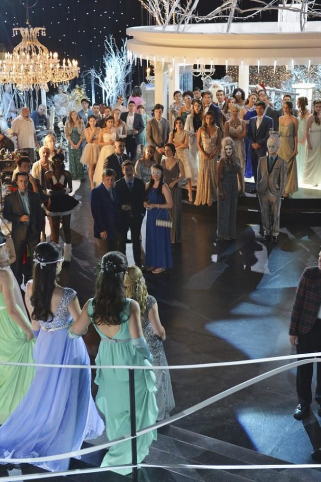 Big Party - Pretty Little Liars Season 5 Episode 13