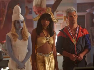 Scream Queens Season 2 Episode 4 Review: Halloween Blues - TV Fanatic