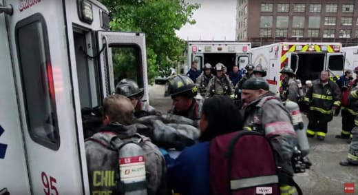 Cruz ambulance - Chicago Fire Season 8 Episode 1