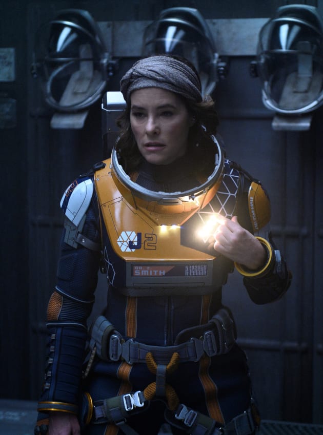 dr smith lost in space netflix