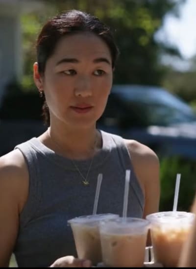 Laurel Brings Coffee - The Summer I Turned Pretty Season 2 Episode 7