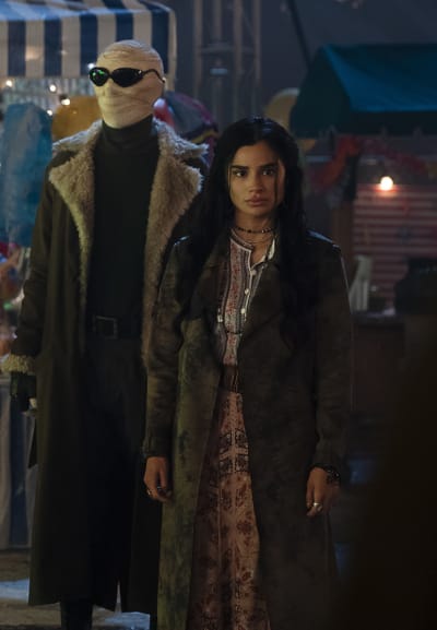 Larry and Miranda - Doom Patrol Season 2 Episode 9