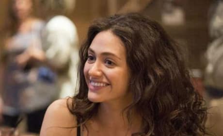 shameless episode season smiles fiona fugees