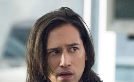 Supergirl Season 5 Episode 10: "The Bottle Episode" Photos ...