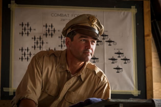 Kyle Chandler as Colonel Cathcart