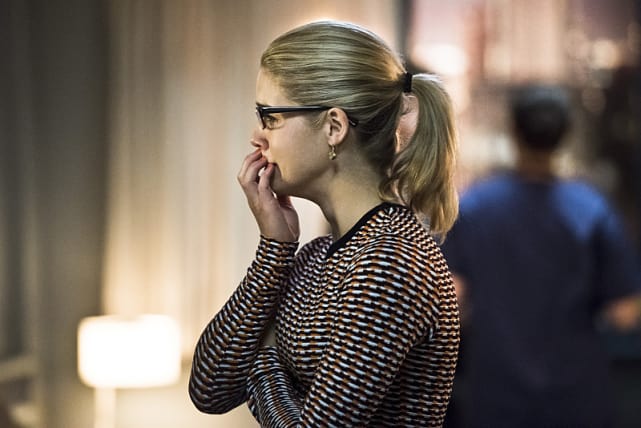 In shock - Arrow Season 4 Episode 19