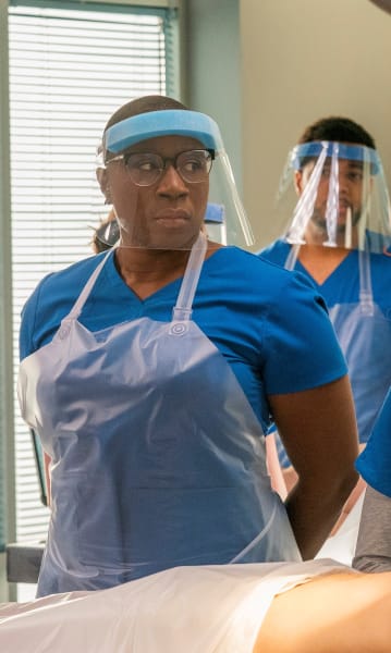 Medical School - 9-1-1 Season 4 Episode 3