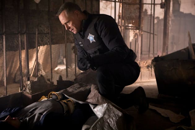 Chicago pd season 6 episode 16 watch online hotsell