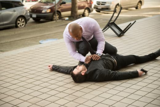 Suspect Down - Supergirl Season 3 Episode 13