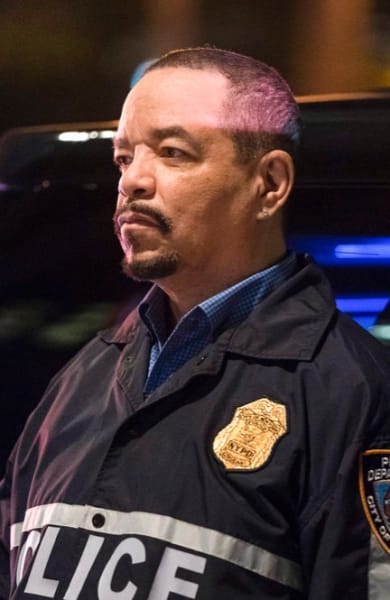(TALL) Fin On a Mission - Law & Order: SVU Season 21 Episode 1