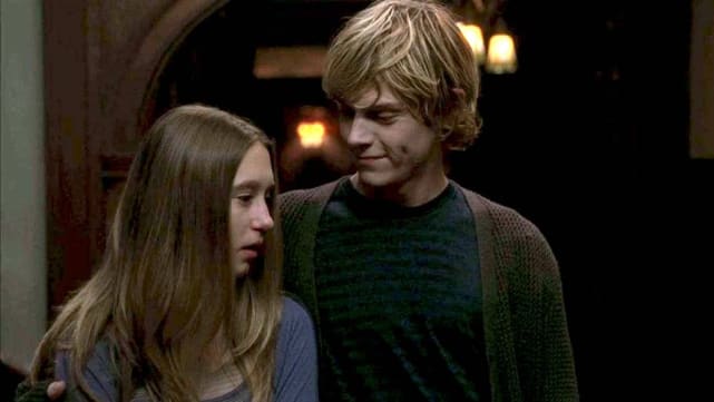 Tate Lies to Violet About What He Did to Her Mom - American Horror Story