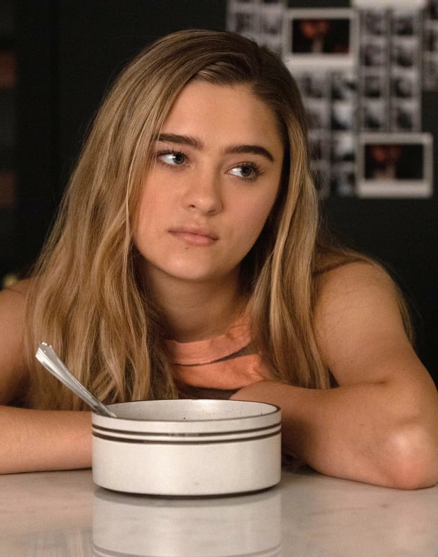 A Million Little Things' Lizzy Greene Discusses Sophie's Growth, ...