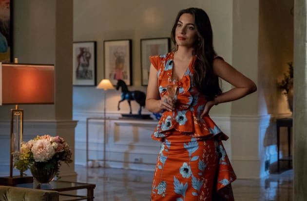 Champagne Glass - Dynasty Season 2 Episode 8