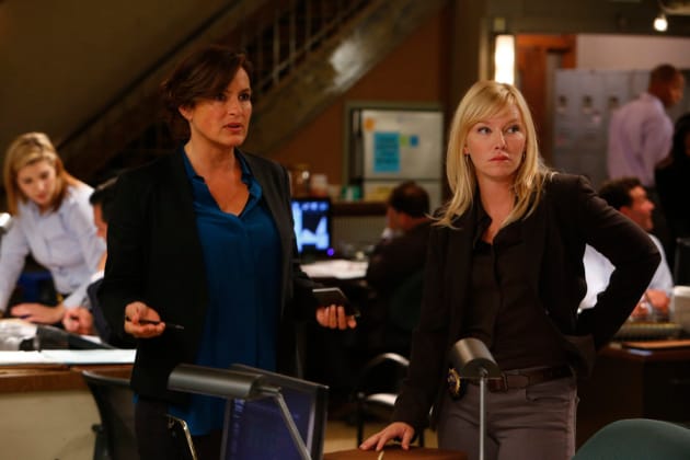 Law And Order Svu Season 15 Episode 15 Watch Online Free : Watch Law & Order: SVU Season 16 Episode 17 Online - TV ... : This series follows the special victims unit, a specially trained squad of detectives in the n.y.p.d., who investigate sexually related crimes.