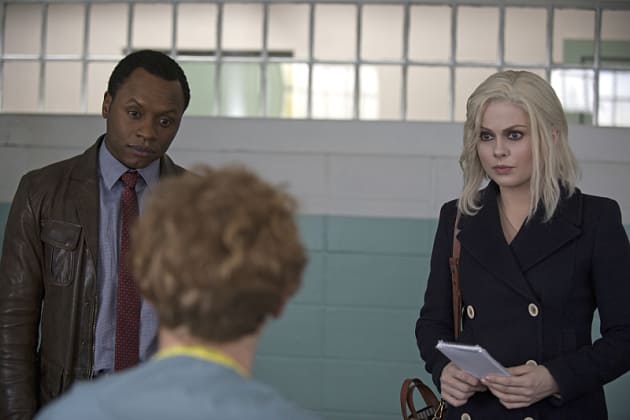 Interrogation Time - iZombie Season 1 Episode 10