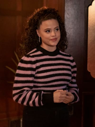 Maggie Vera - Charmed (2018) Temporada 3, Episodio 12 - Charmed (2018)