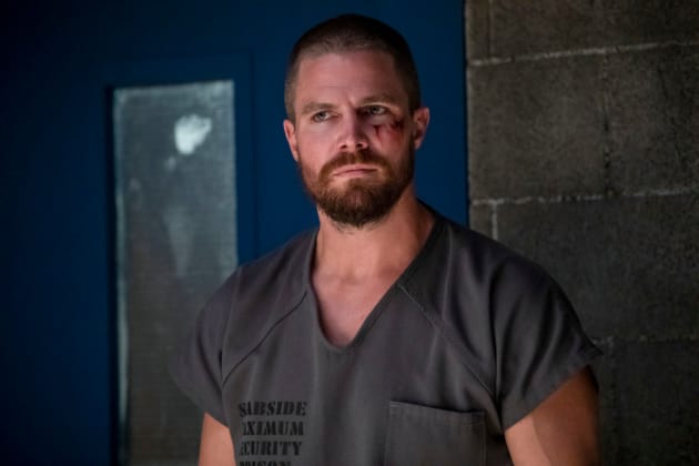 Inmate 4587 - Arrow Season 7 Episode 1