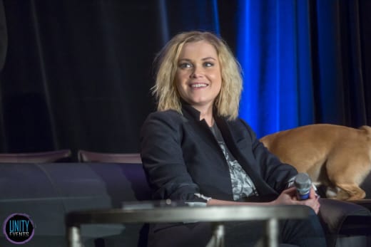Eliza Taylor - Unity Days - The 100