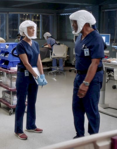 Tireless Work - Tall - Grey's Anatomy Season 17 Episode 6