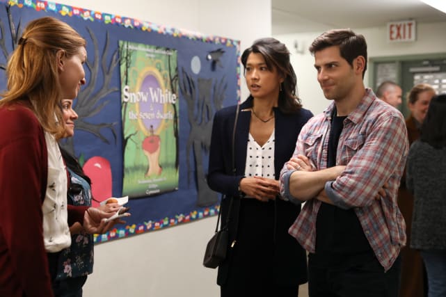 Eddie Rallies Working Moms - Season 1 Episode 5