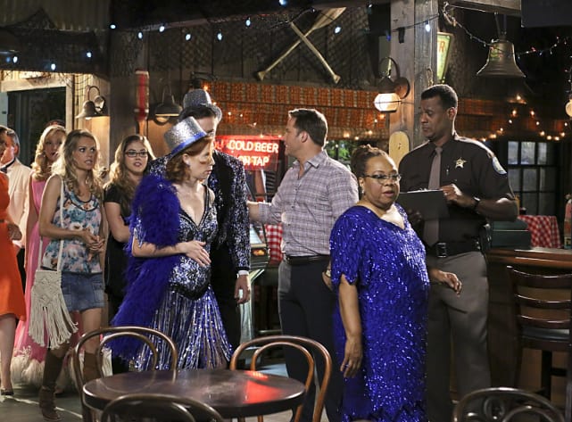 A Town Gathering - Hart of Dixie Season 4 Episode 4