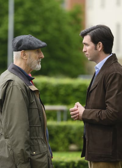 Greg Gets an Ultimatum - Succession Season 2 Episode 8